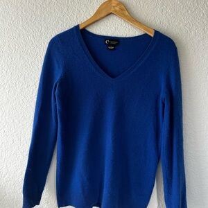 Bloomingdale's Royal Cobalt Blue V-Neck Cashmere Sweater, sz Small